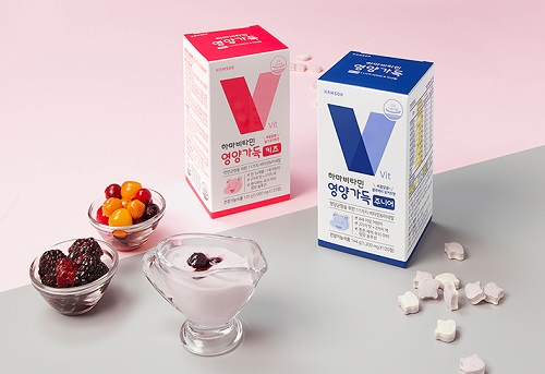 함소아만의 독점원료 식물혼합추출물분말을 함유하고 11가지 비타민과 미네랄을 담은 ‘하마비타민 영양가득 키즈, 주니어’가 리뉴얼 출시됐다.