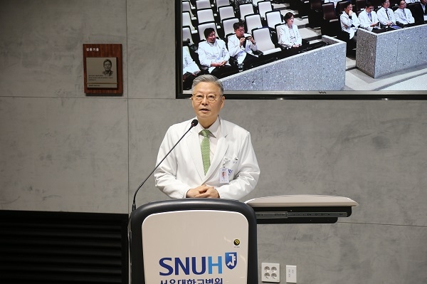 서울대병원 김연수 병원장이 취임 후 처음으로 기자간담회를 열고 병원 운영계획 및 발전방향에 대한 청사진을 제시했다.