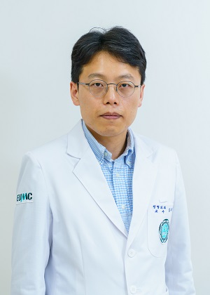 김지섭 교수