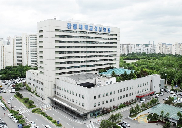 한림대성심병원은 경기도 안양·과천·군포·의왕지역 유일의 상급종합병원으로 이번 4기 상급종합병원에 연속 재지정됨으로써 2009년부터 2023년까지 15년간 지위를 유지하게 됐다.