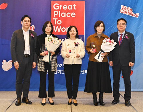 한국애브비가 글로벌 신뢰경영 평가 기관인 미국 GPTW(Great Place To Work Institute)가 주관하고 GPTW코리아가 주최하는 제22회 ‘한국에서 가장 일하기 좋은 기업’으로 인증됐다.