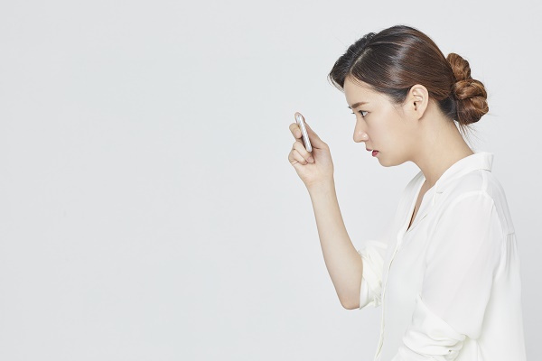 다초점 콘택트렌즈부터 수술까지…내게 맞는 노안 교정법은? - 헬스경향 다초점 콘택트렌즈부터 수술까지…내게 맞는 노안 교정법은? - 헬스경향