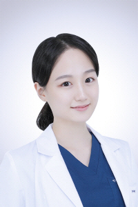 Hyunjung Yoon, Chefe do Departamento de Oftalmologia, Bundang Leaders 24-Hour Animal Medical Center (Animal Hospital)